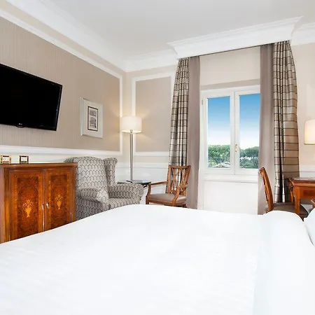 Marriott Grand Flora