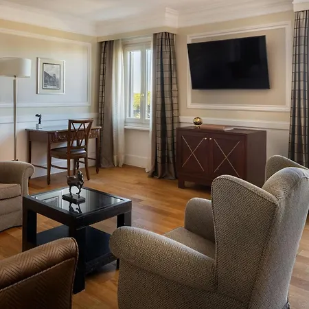 Marriott Grand Flora