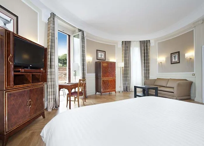 מלון Marriott Grand Flora רומא