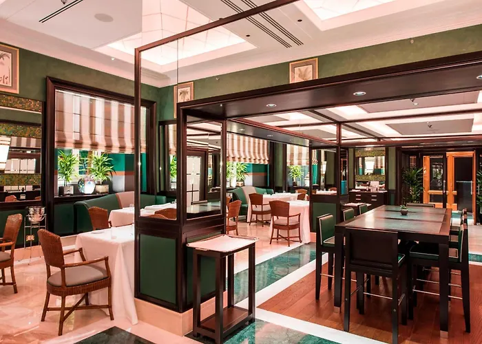 Marriott Grand Flora