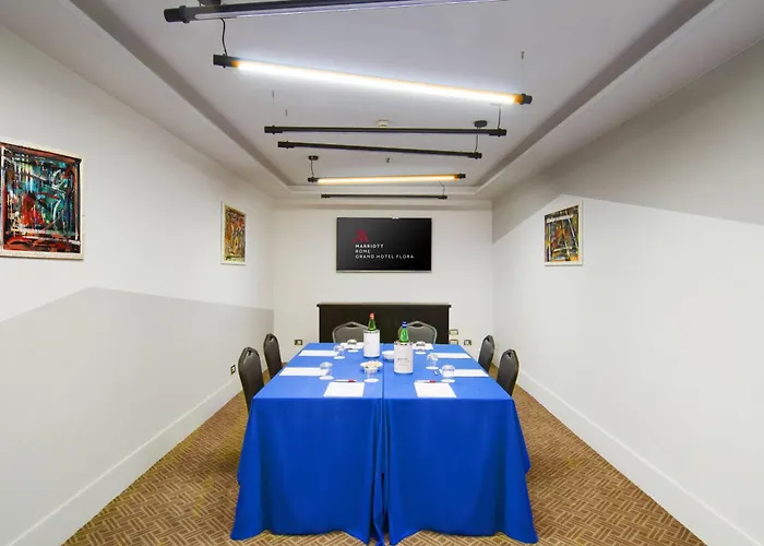 מלון Marriott Grand Flora 4*