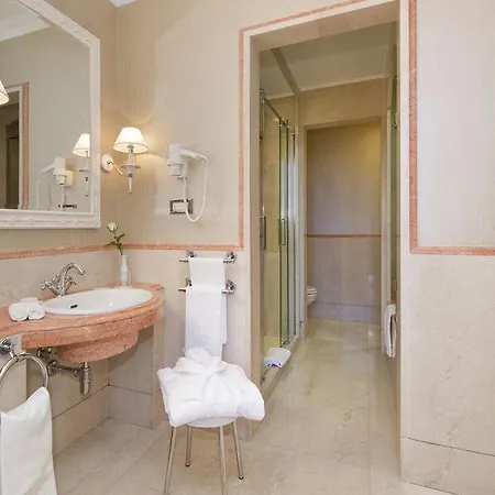 Marriott Grand Flora 4*