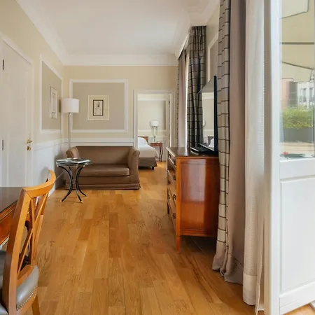 Marriott Grand Flora 4* Рим