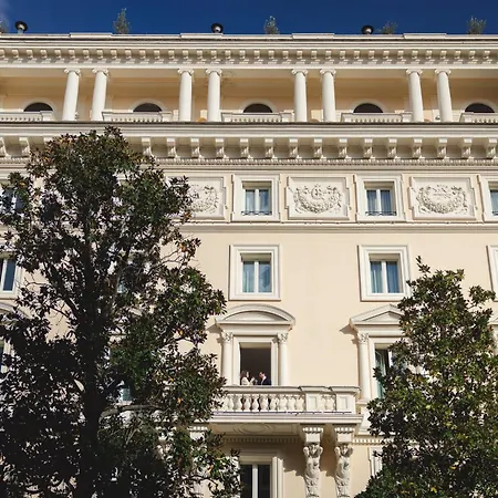 Ξενοδοχείο Marriott Grand Flora 4*