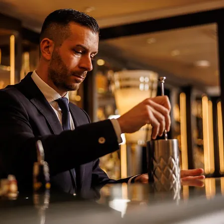 מלון Marriott Grand Flora רומא