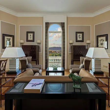 Hotel Marriott Grand Flora 4*