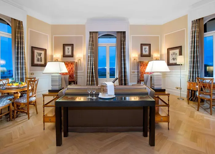 Marriott Grand Flora Hotel