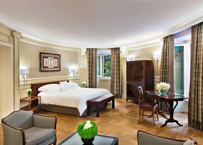 Hotel Marriott Grand Flora 4*