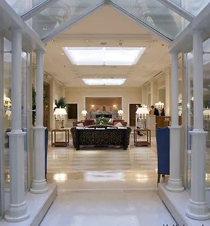 Marriott Grand Flora 4*