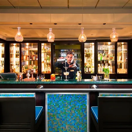 Marriott Grand Flora 4* Рим