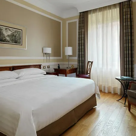 Отель Marriott Grand Flora Рим