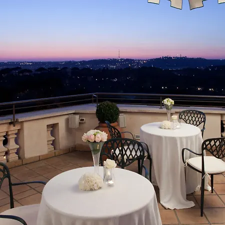 Marriott Grand Flora Hotel