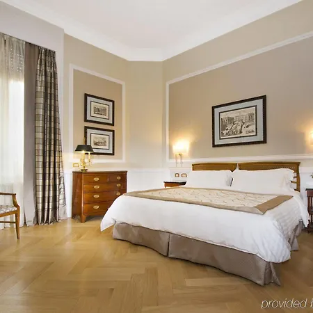Отель Marriott Grand Flora